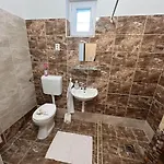 Pensión Komáromi