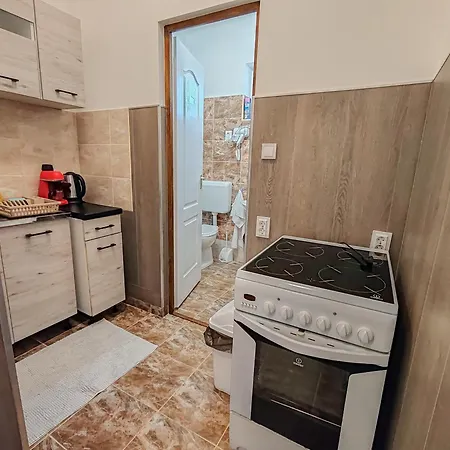 Komaromi Vendeghaz 招待所